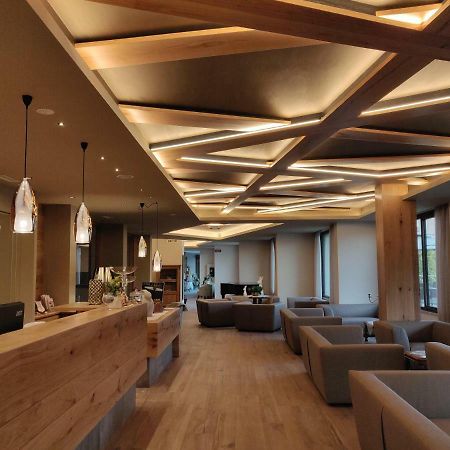 Hotel Ambassador เลวิโกแตร์เม ภายนอก รูปภาพ