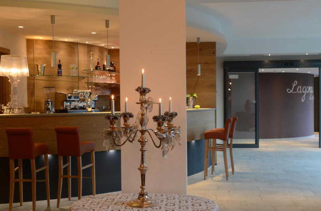 Hotel Ambassador เลวิโกแตร์เม ภายนอก รูปภาพ