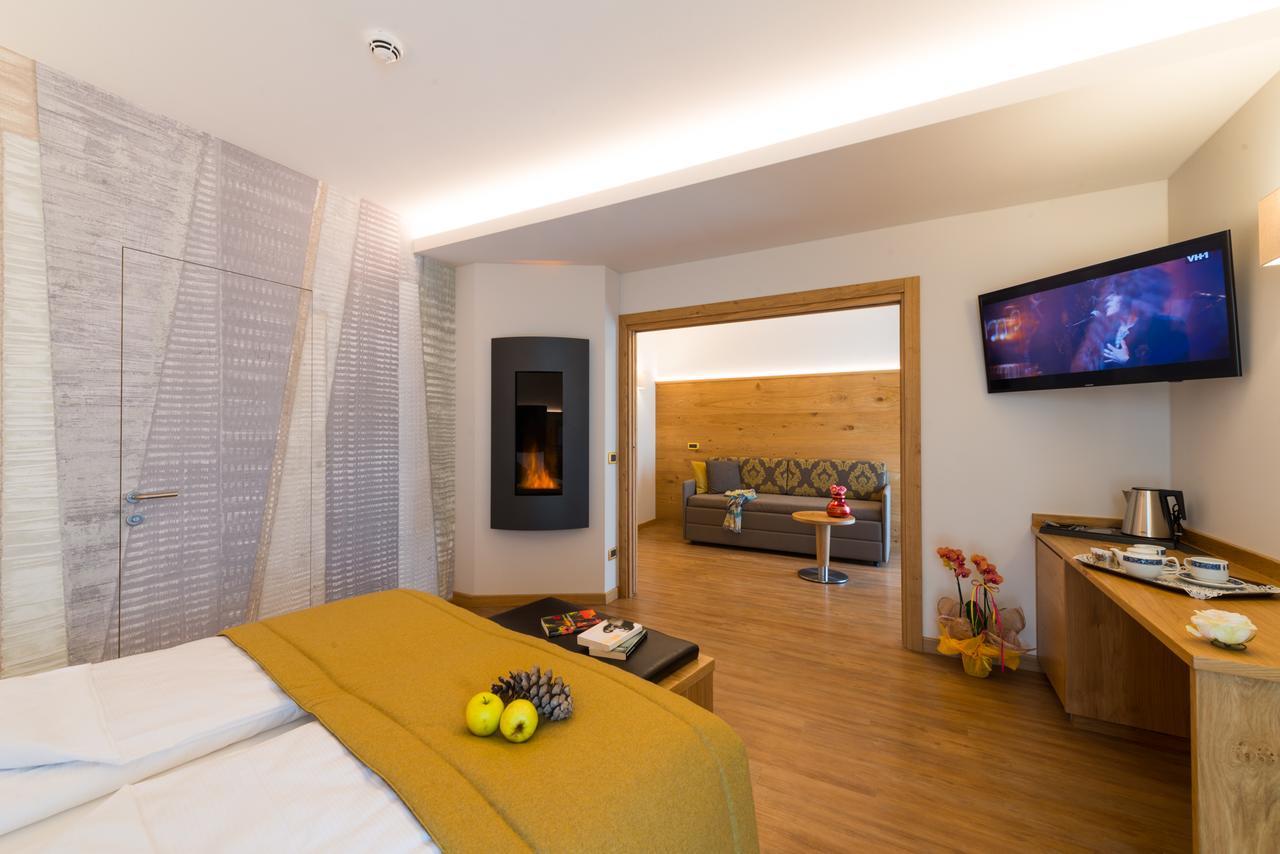 Hotel Ambassador เลวิโกแตร์เม ภายนอก รูปภาพ